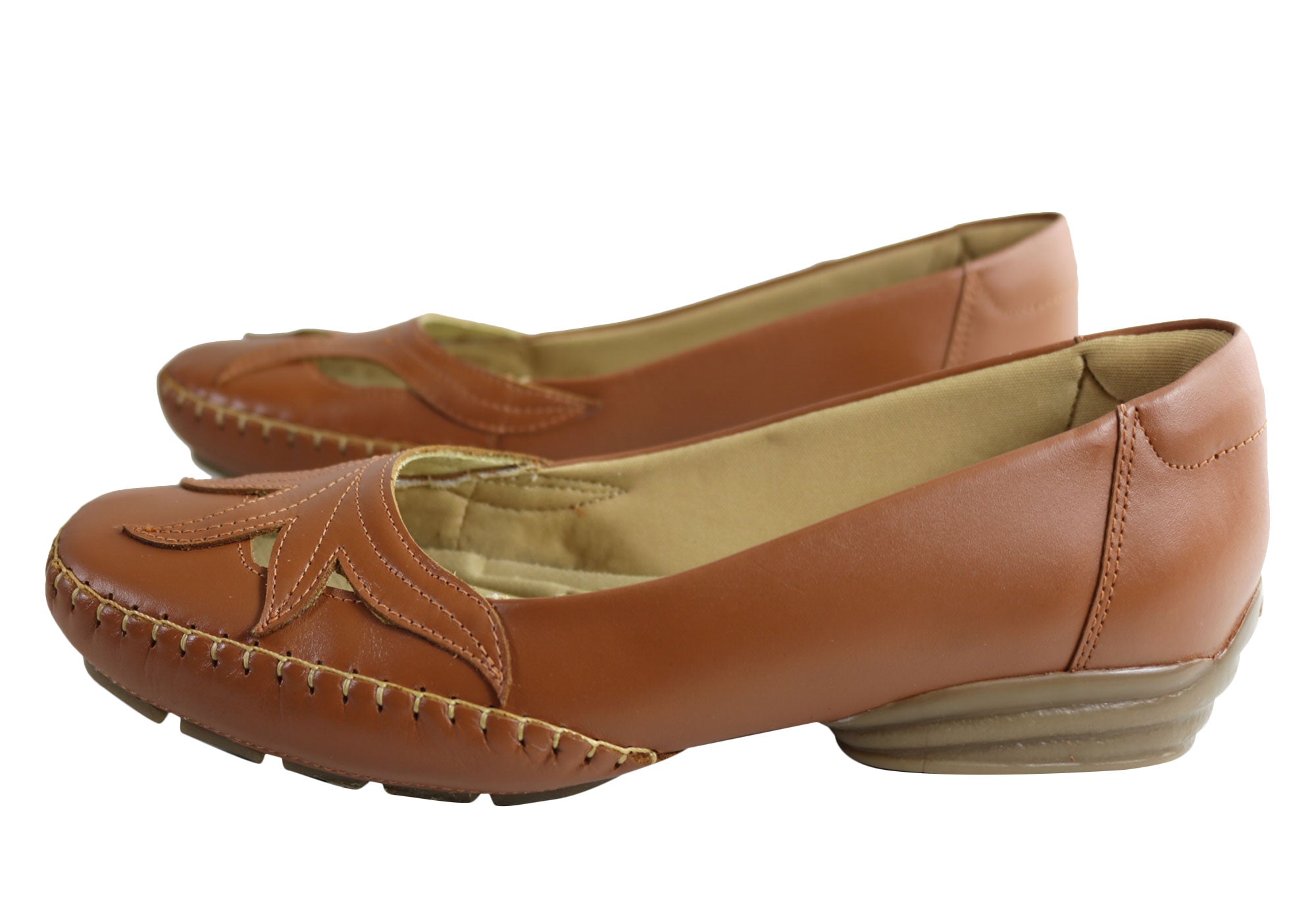 Comfortshoeco Erin Womens Comfort Cushioned Leather Low Heel Shoes