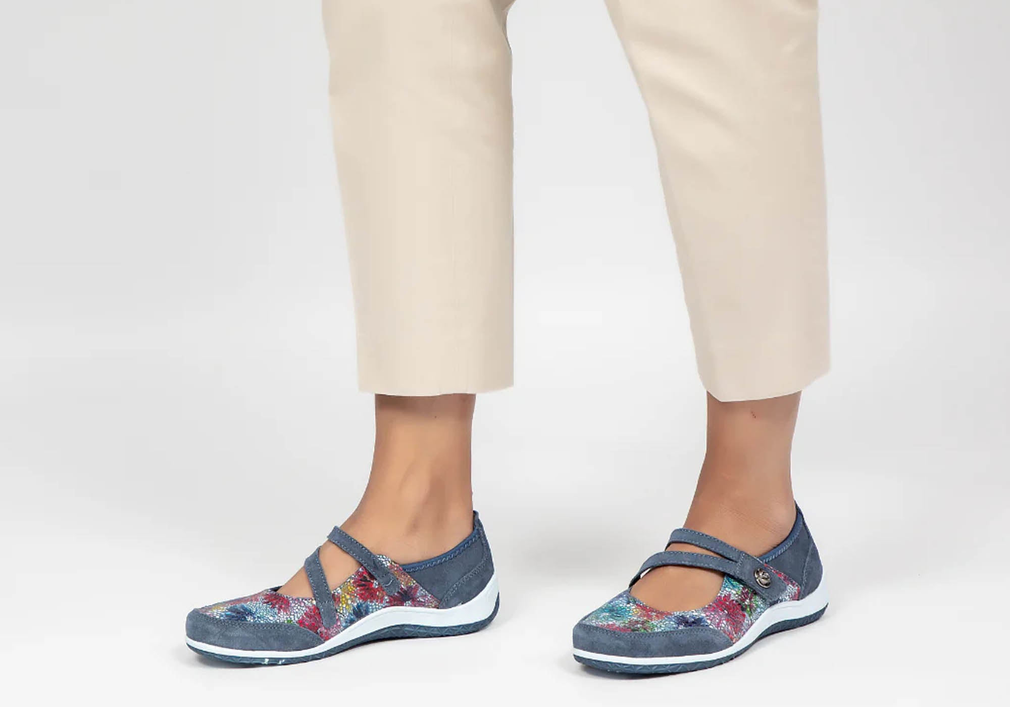 Navy Floral