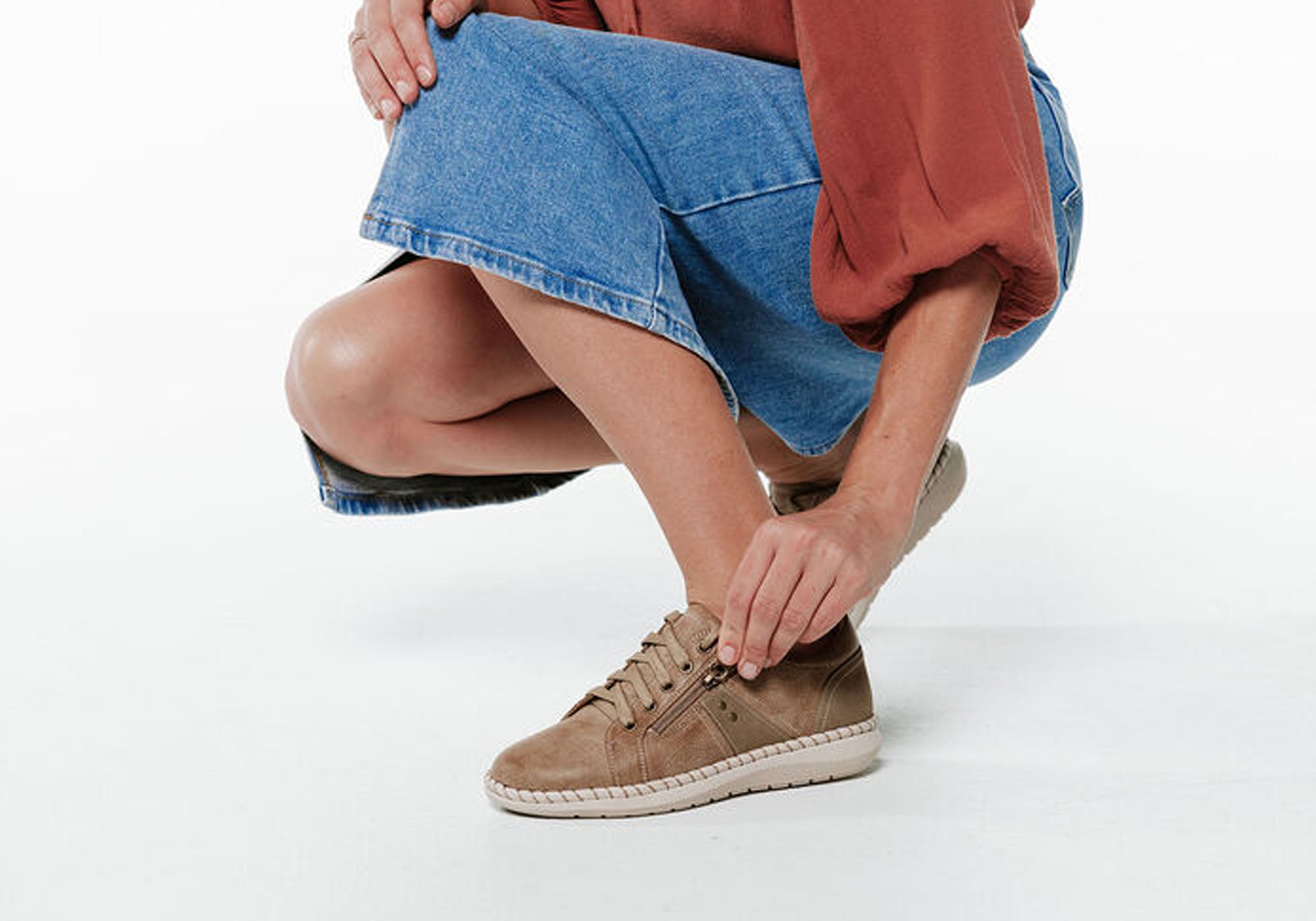 Taupe