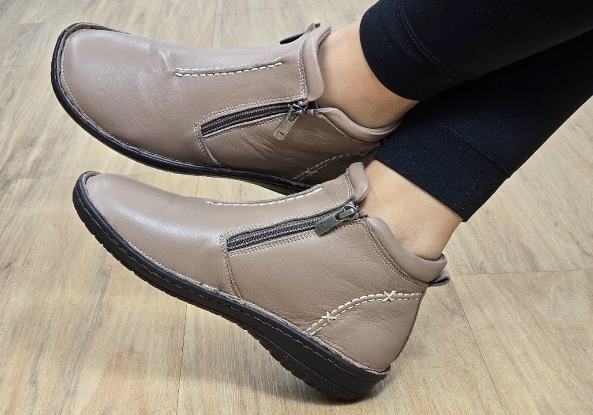 Taupe