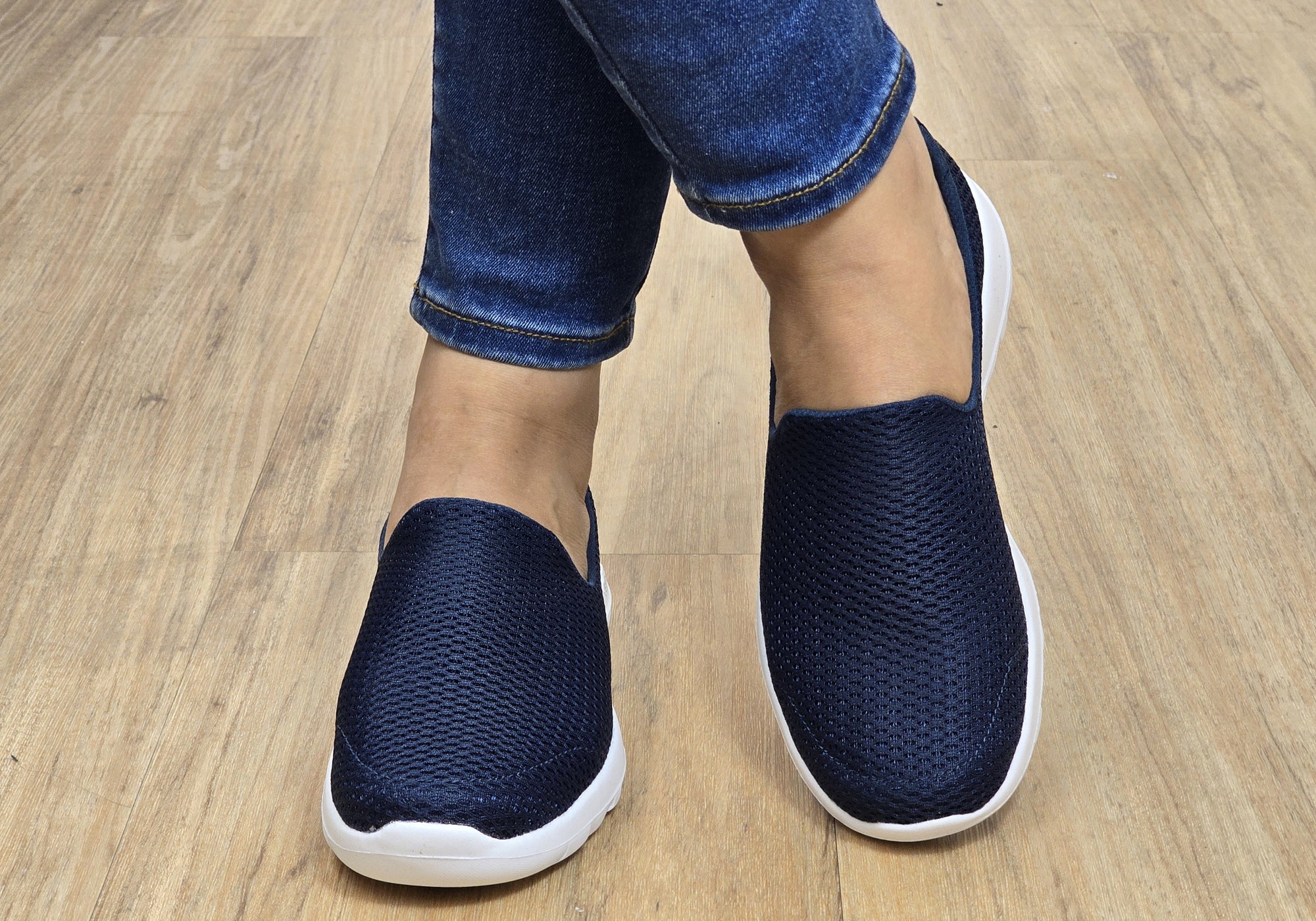 Navy/White