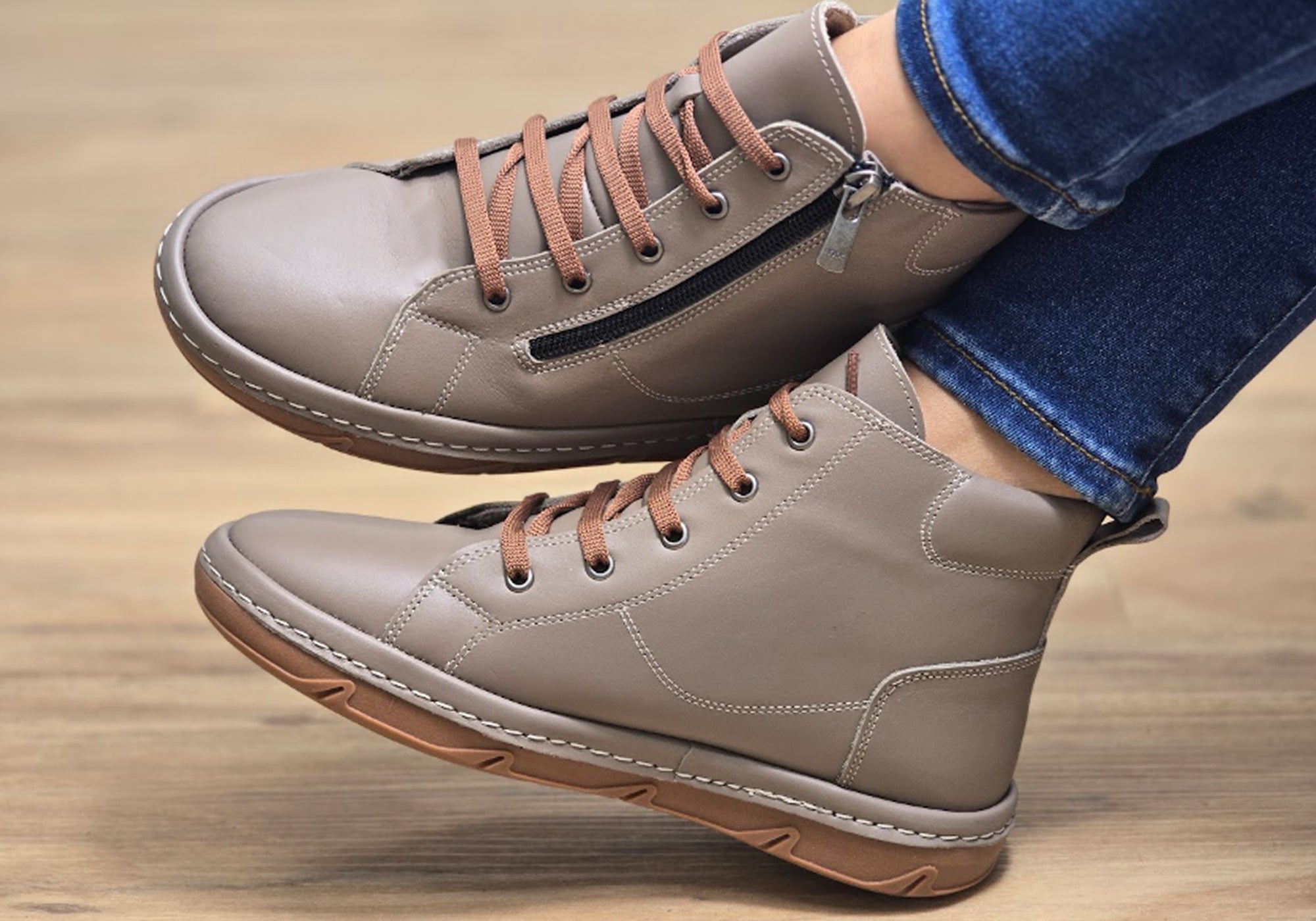 Taupe