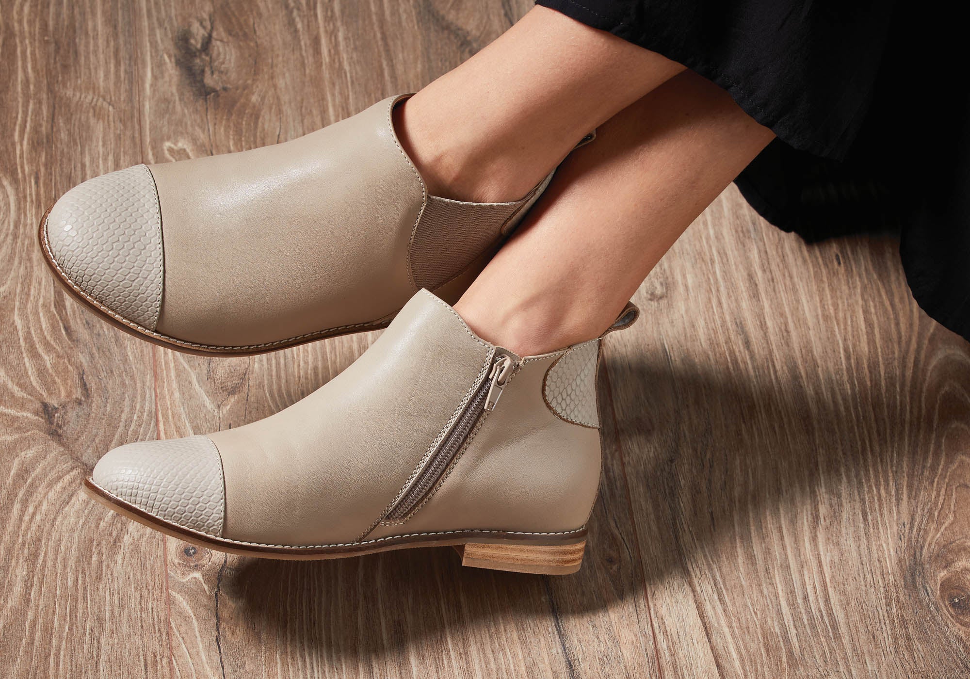 Taupe