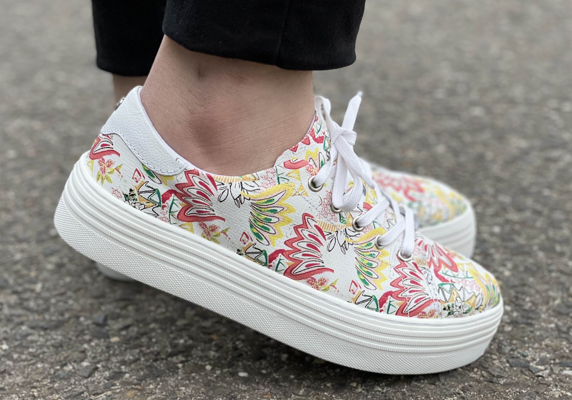White/Floral