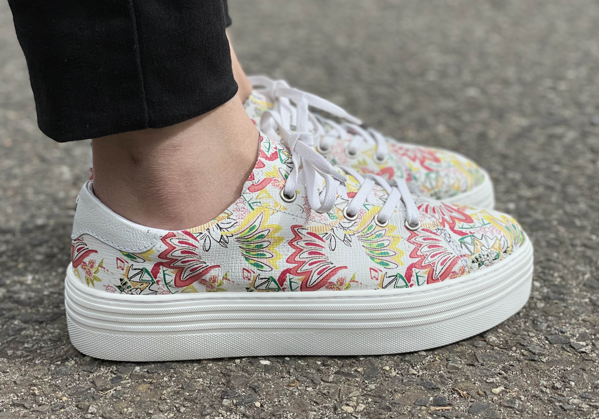 White/Floral