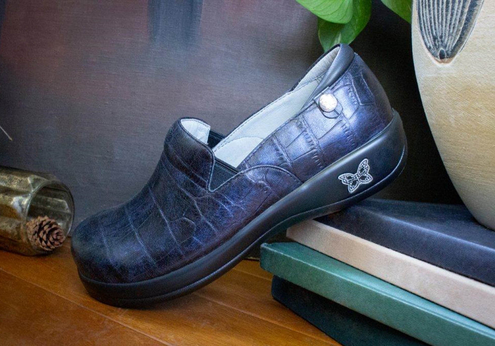 Alegria Keli Womens Comfortable Leather Slip On Shoes