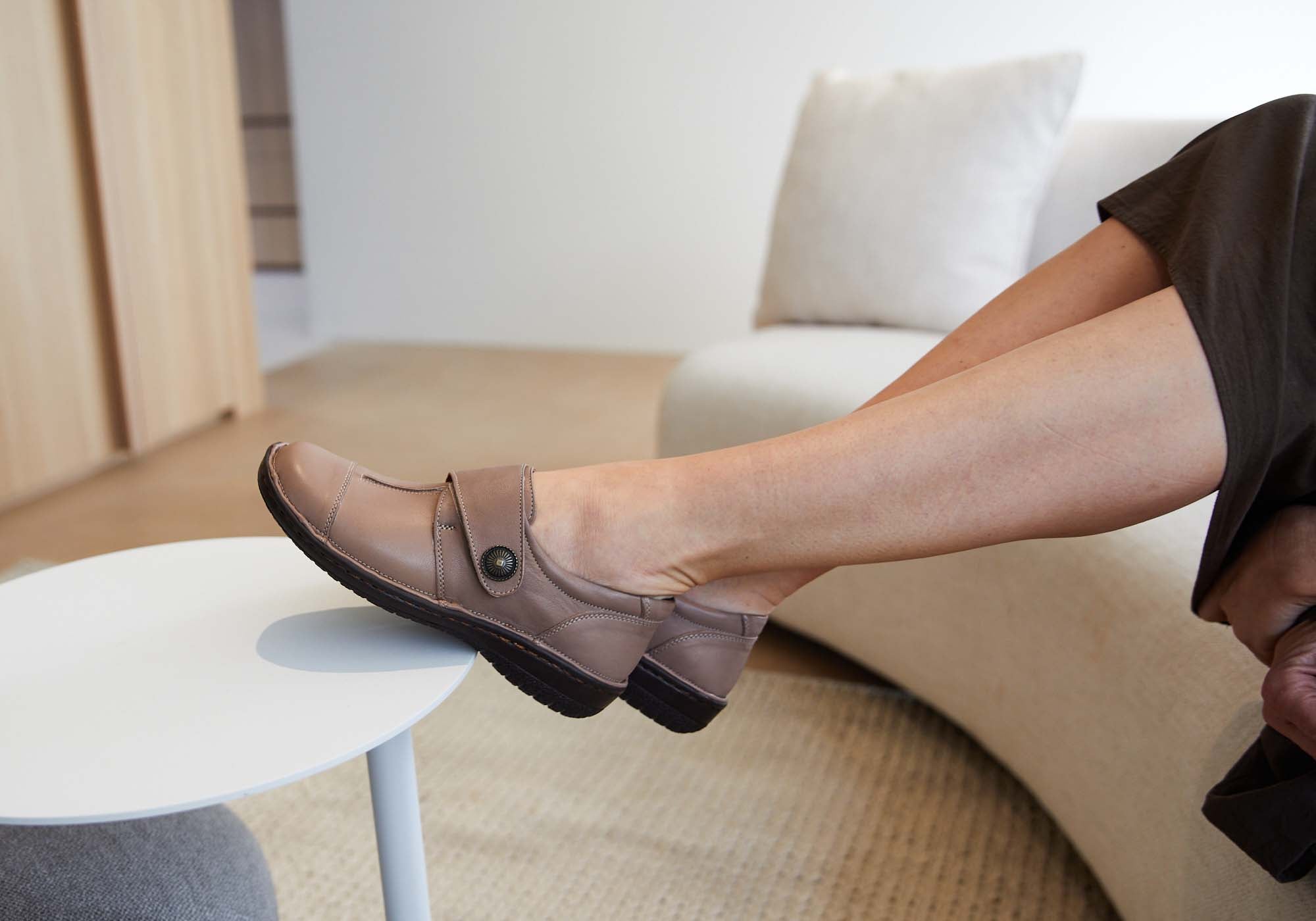Taupe