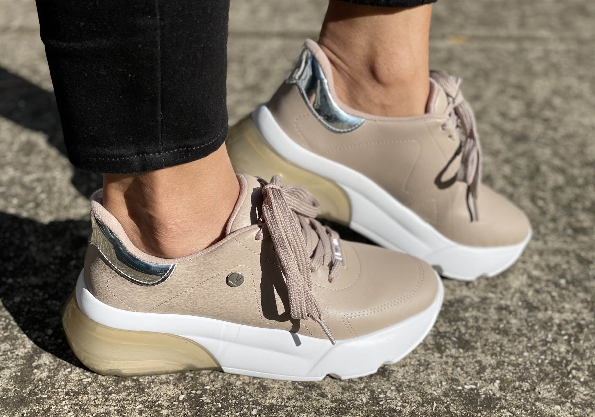 Taupe