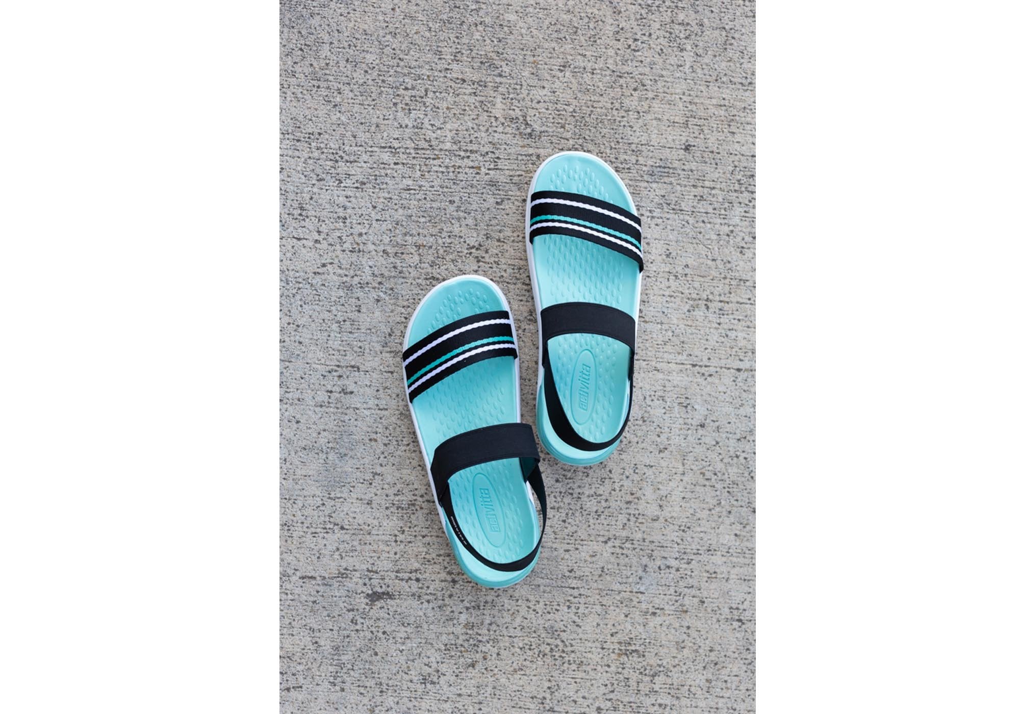 Black/Mint