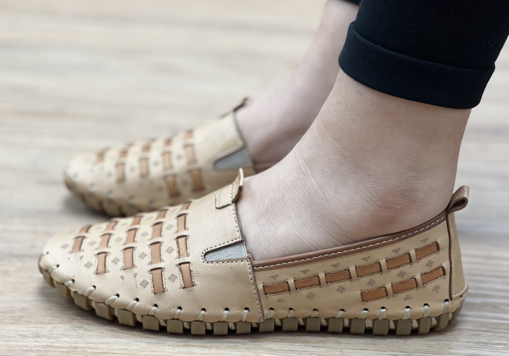 Taupe Multi