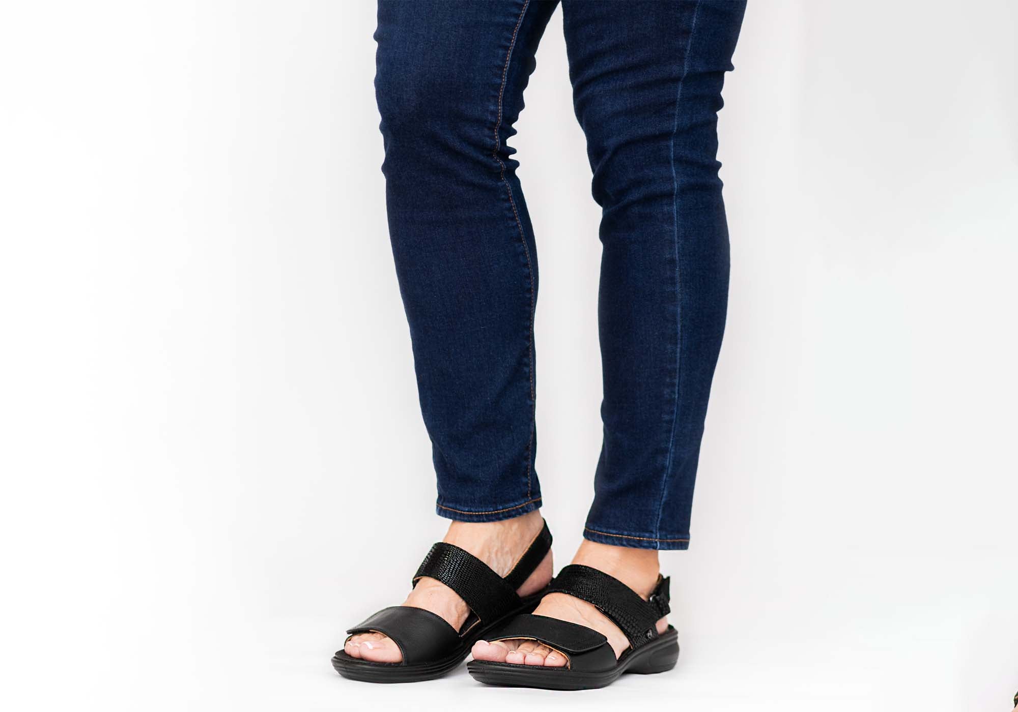 Revere Como Womens Comfortable Leather Wide Width Sandals