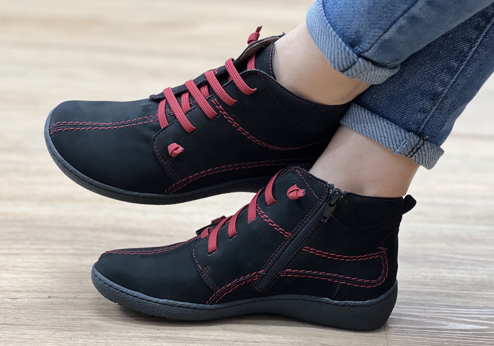 Black/Red