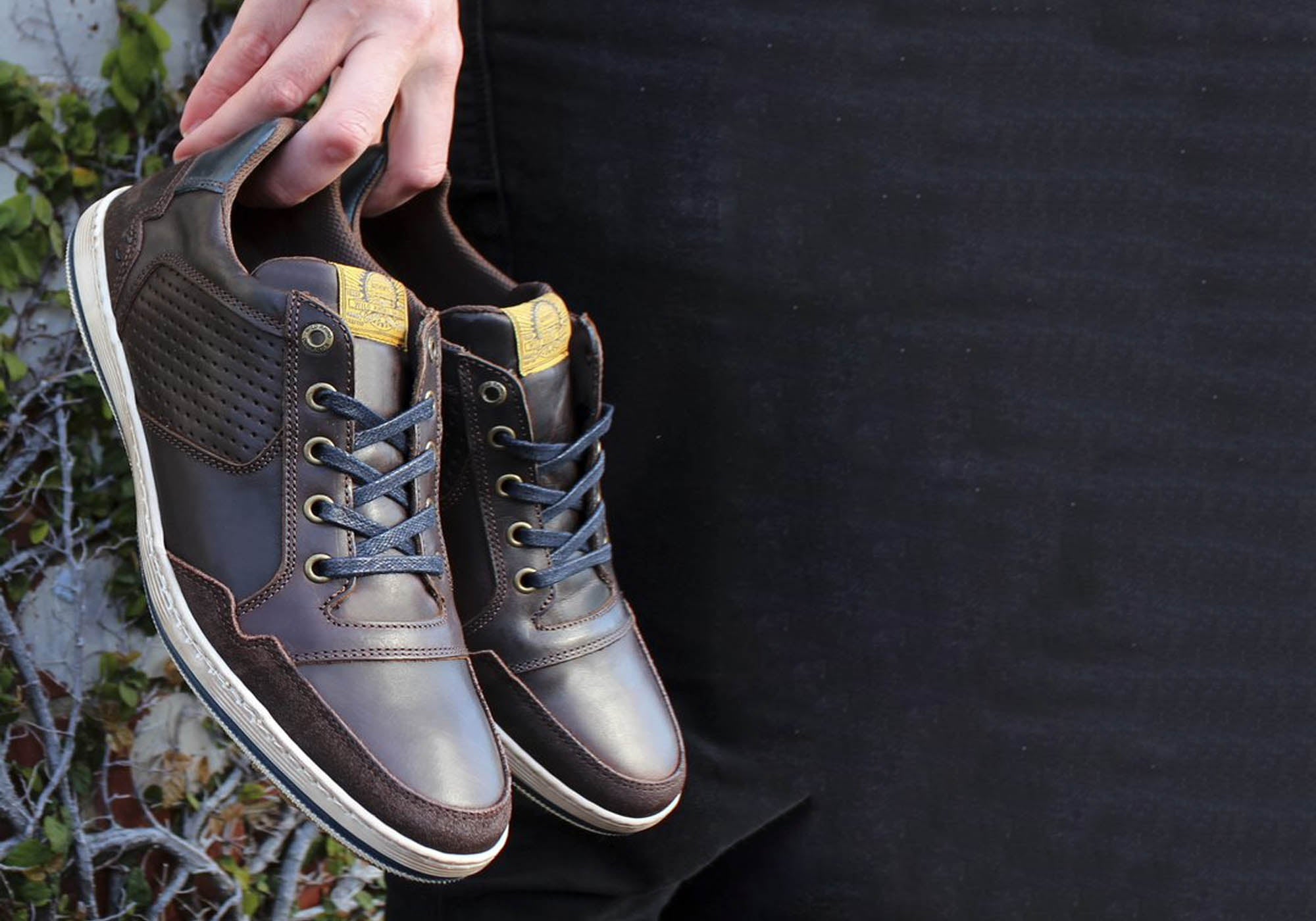 Wild Rhino Crest Mens Comfortable Leather Lace Up Casual Shoes